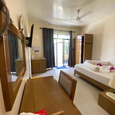 Maavaharu Guest House הימפושי מראה חיצוני תמונה