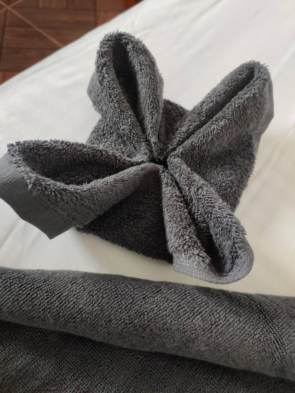 Maavaharu Guest House הימפושי מראה חיצוני תמונה