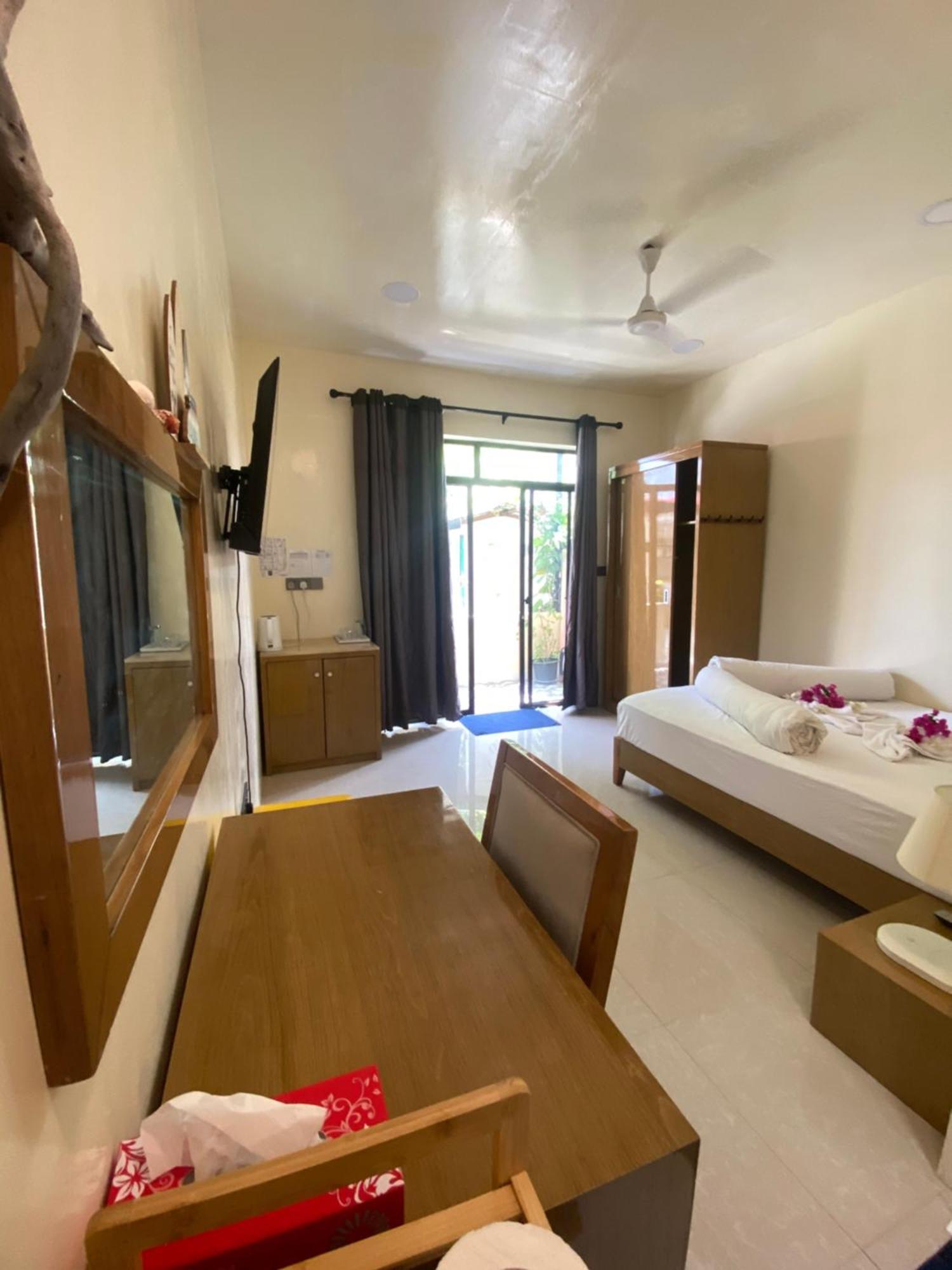 Maavaharu Guest House הימפושי מראה חיצוני תמונה